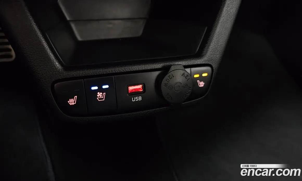 Kia Ray 2023 1.0 автомат (гидро), фото 17