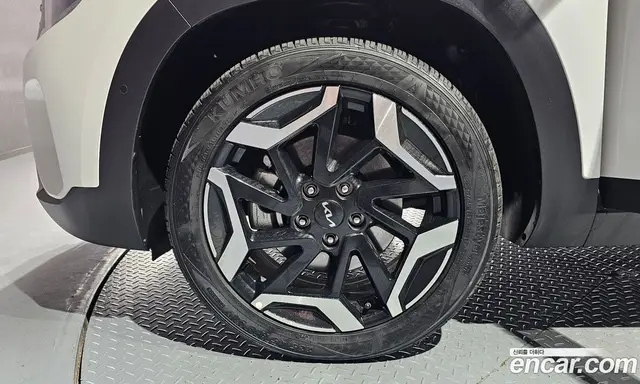 Kia Seltos 2025 1.6 автомат (гидро), миниатюра 7