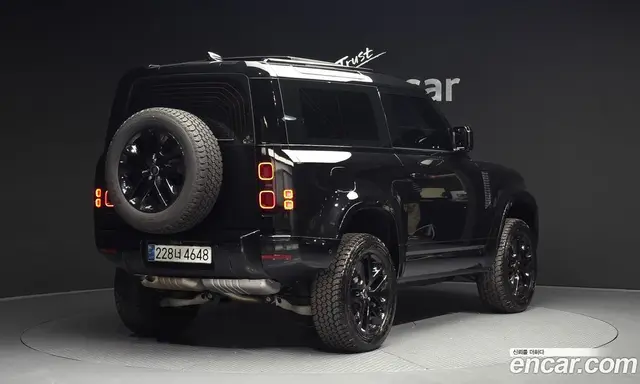 Land Rover Defender 2024 3.0 автомат (гидро), миниатюра 2