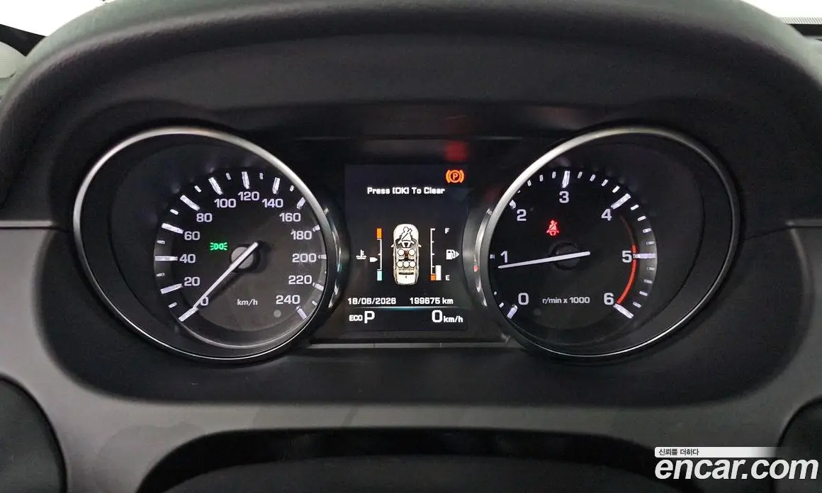 Land Rover Discovery Sport 2016 2.0 автомат (гидро), фото 8