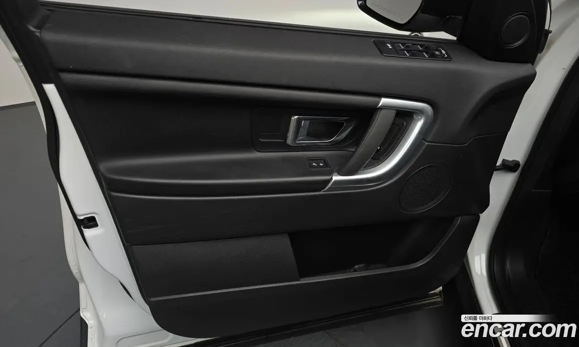 Land Rover Discovery Sport 2018 2.0 автомат (гидро), фото 13