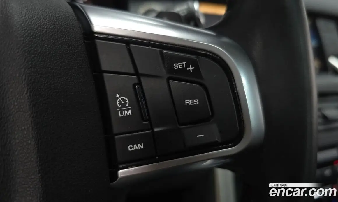 Land Rover Discovery Sport 2018 2.0 автомат (гидро), фото 23