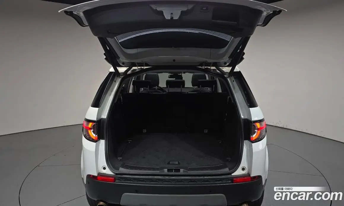 Land Rover Discovery Sport 2018 2.0 автомат (гидро), фото 25