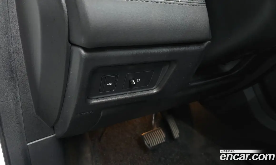 Land Rover Discovery Sport 2018 2.0 автомат (гидро), фото 26