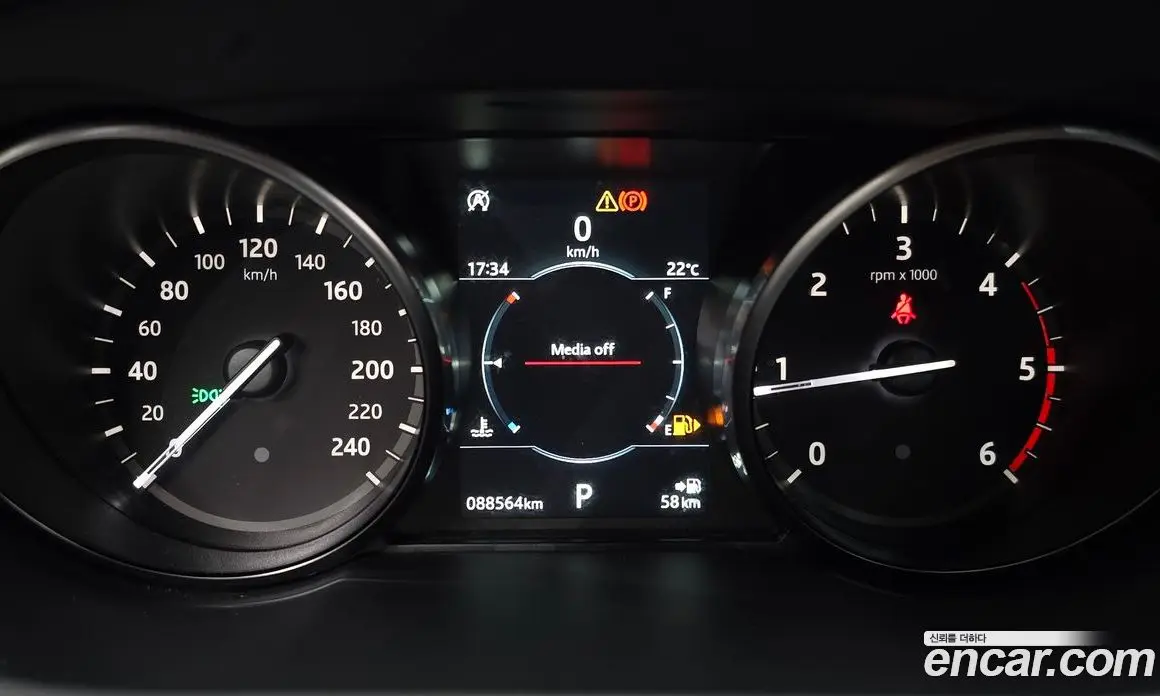 Land Rover Discovery Sport 2018 2.0 автомат (гидро), фото 10