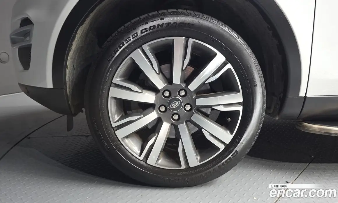 Land Rover Discovery Sport 2019 2.0 автомат (гидро), фото 5