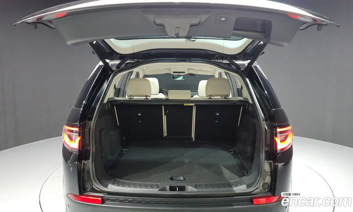 Land Rover Discovery Sport 2022 2.0 автомат (гидро), фото 26