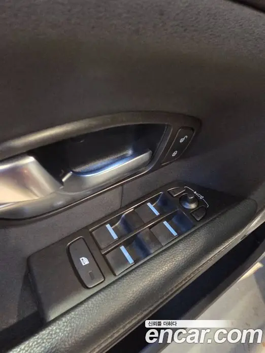 Land Rover Range Rover Evoque 2016 2.0 автомат (гидро), фото 15