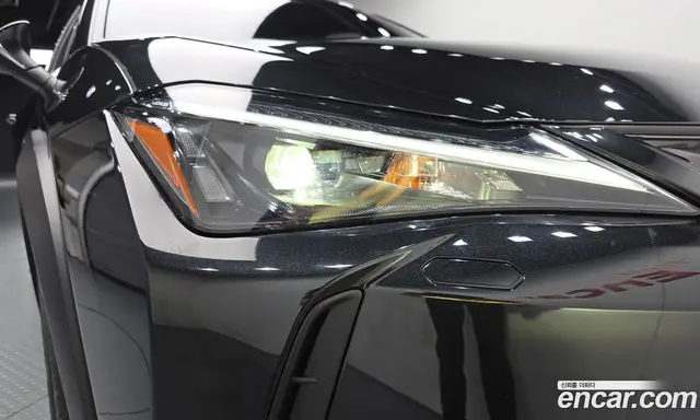 Lexus UX 2024 2.0 автомат (гидро), миниатюра 8