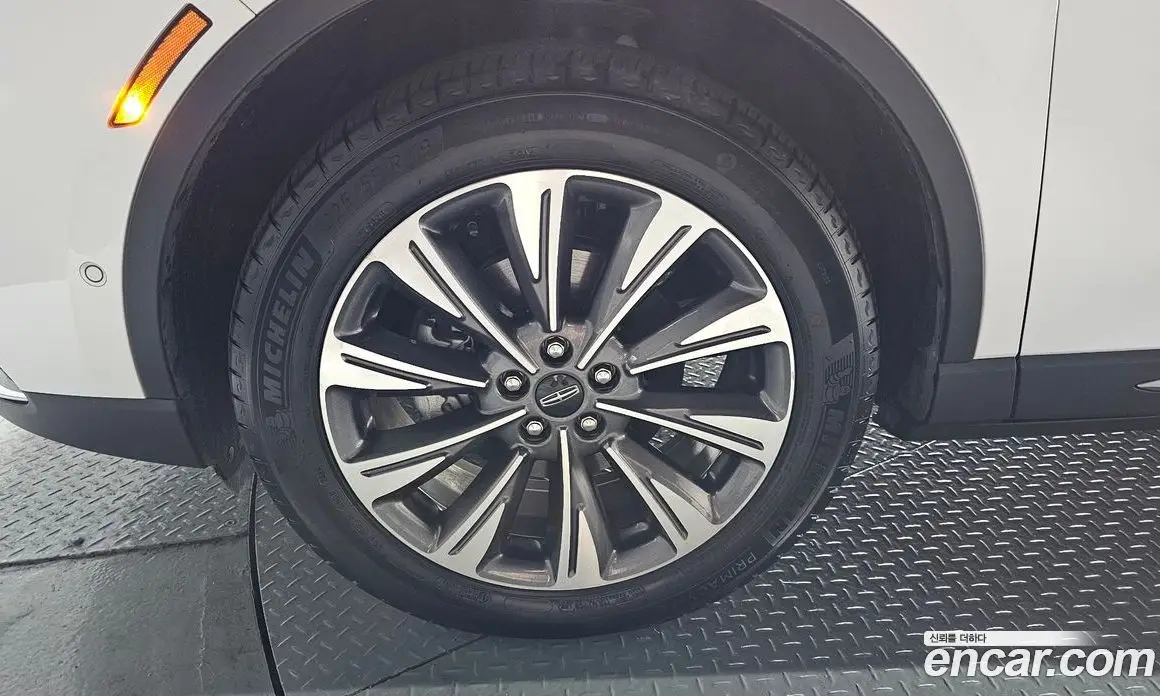 Lincoln Corsair 2022 2.0 автомат (гидро), фото 5 Lincoln Corsair 2022 2.0 автомат (гидро), фото 5