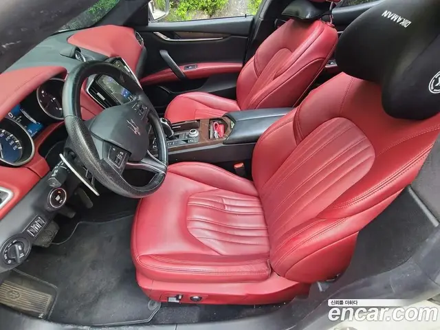 Maserati Ghibli 2017 3.0 автомат (гидро), миниатюра 10 Maserati Ghibli 2017 3.0 автомат (гидро), миниатюра 10