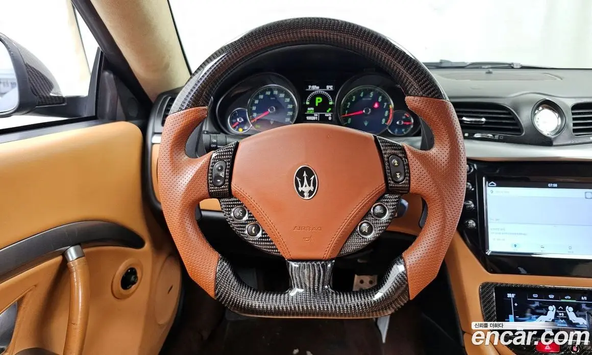 Maserati GranTurismo 2013 4.7 автомат (гидро), фото 13 Maserati GranTurismo 2013 4.7 автомат (гидро), фото 13
