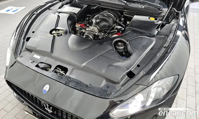 Maserati GranTurismo 2013 4.7 автомат (гидро), миниатюра 6 Maserati GranTurismo 2013 4.7 автомат (гидро), миниатюра 6
