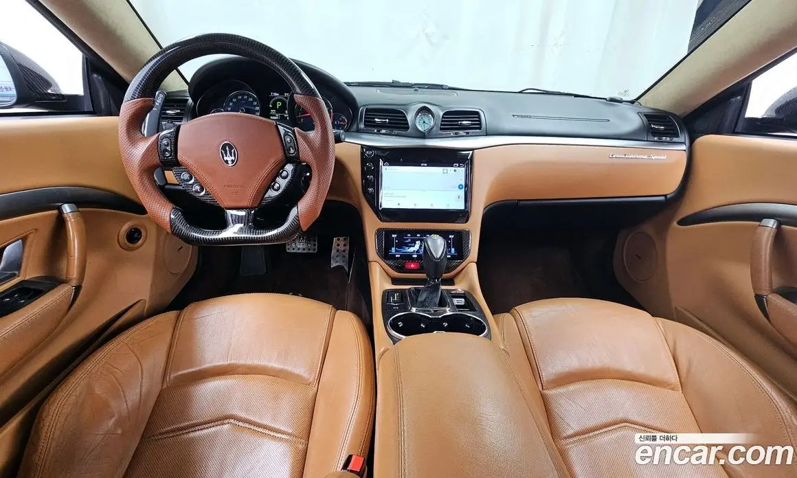 Maserati GranTurismo 2013 4.7 автомат (гидро), фото 7 Maserati GranTurismo 2013 4.7 автомат (гидро), фото 7