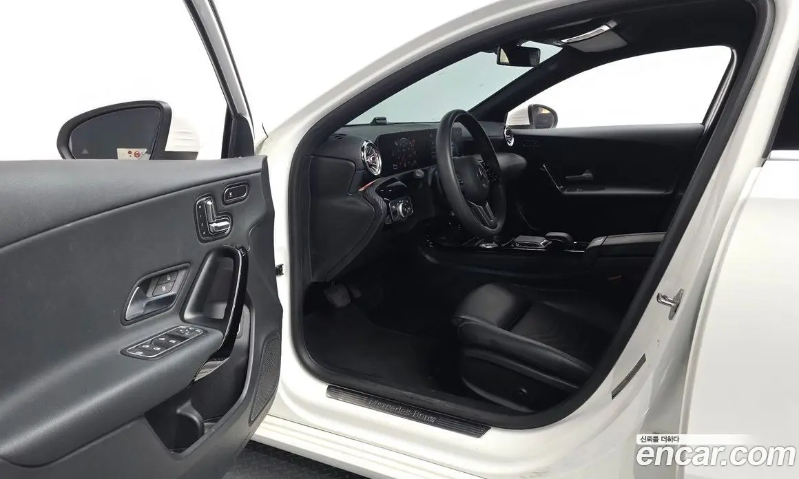 Mercedes-Benz A-Class 2020 2.0 гидро, фото 13