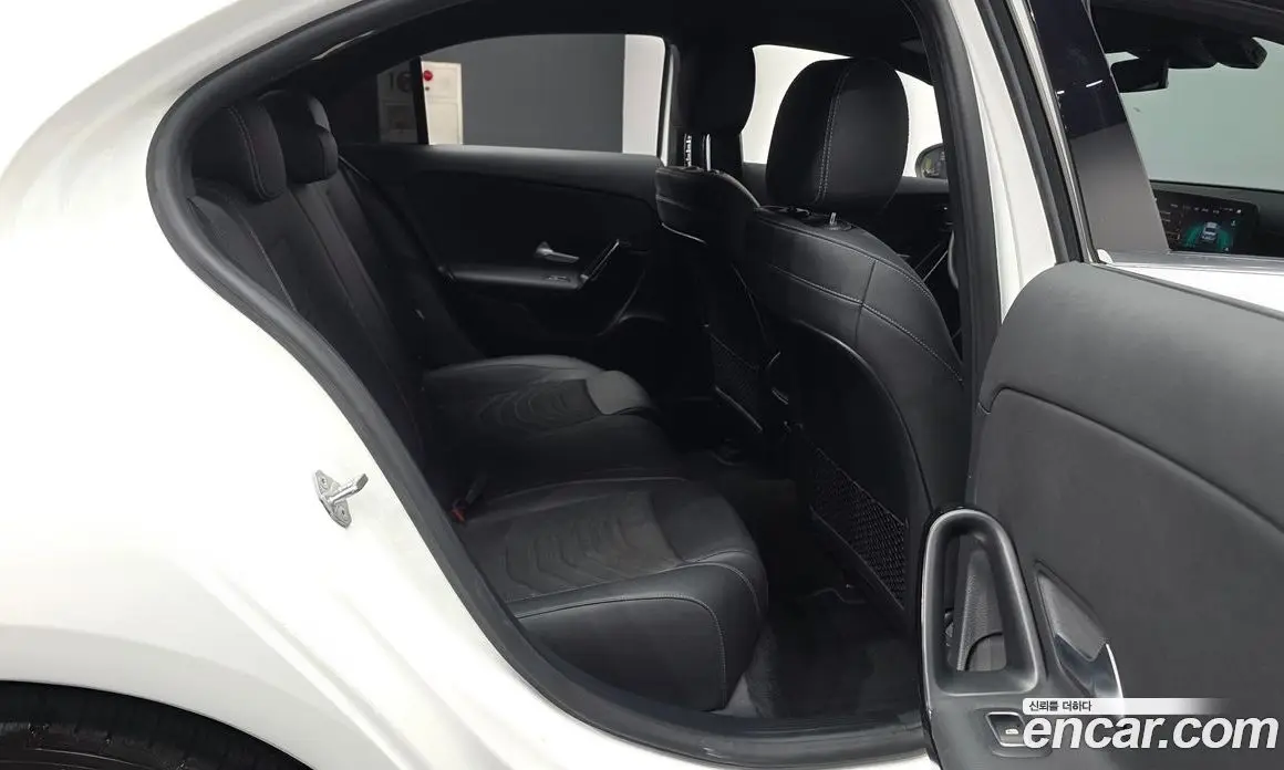 Mercedes-Benz A-Class 2020 2.0 гидро, фото 18