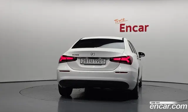 Mercedes-Benz A-Class 2020 2.0 гидро, миниатюра 4