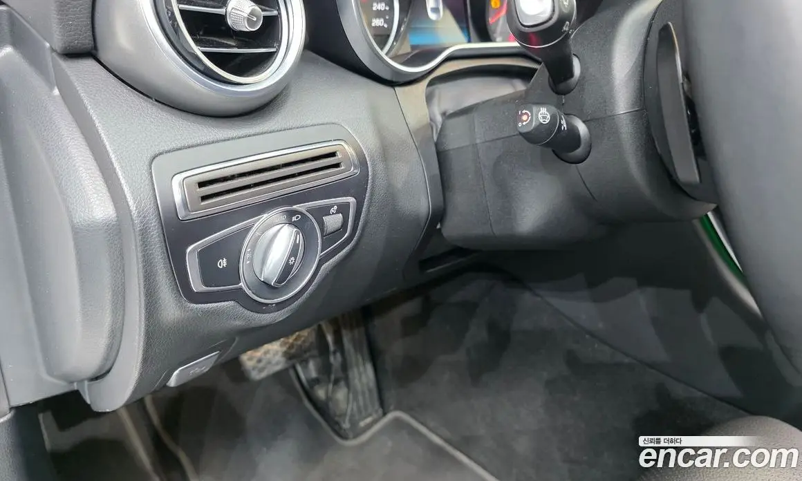Mercedes-Benz C-Class 2019 1.9 гидро, фото 24 Mercedes-Benz C-Class 2019 1.9 гидро, фото 24