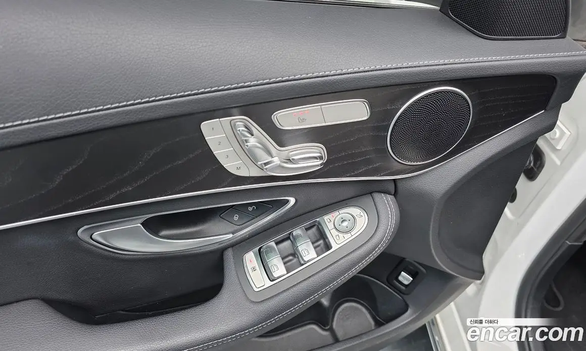 Mercedes-Benz C-Class 2019 1.9 гидро, фото 28 Mercedes-Benz C-Class 2019 1.9 гидро, фото 28