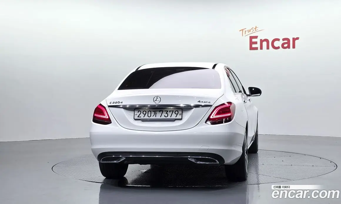 Mercedes-Benz C-Class 2019 1.9 гидро, фото 4 Mercedes-Benz C-Class 2019 1.9 гидро, фото 4