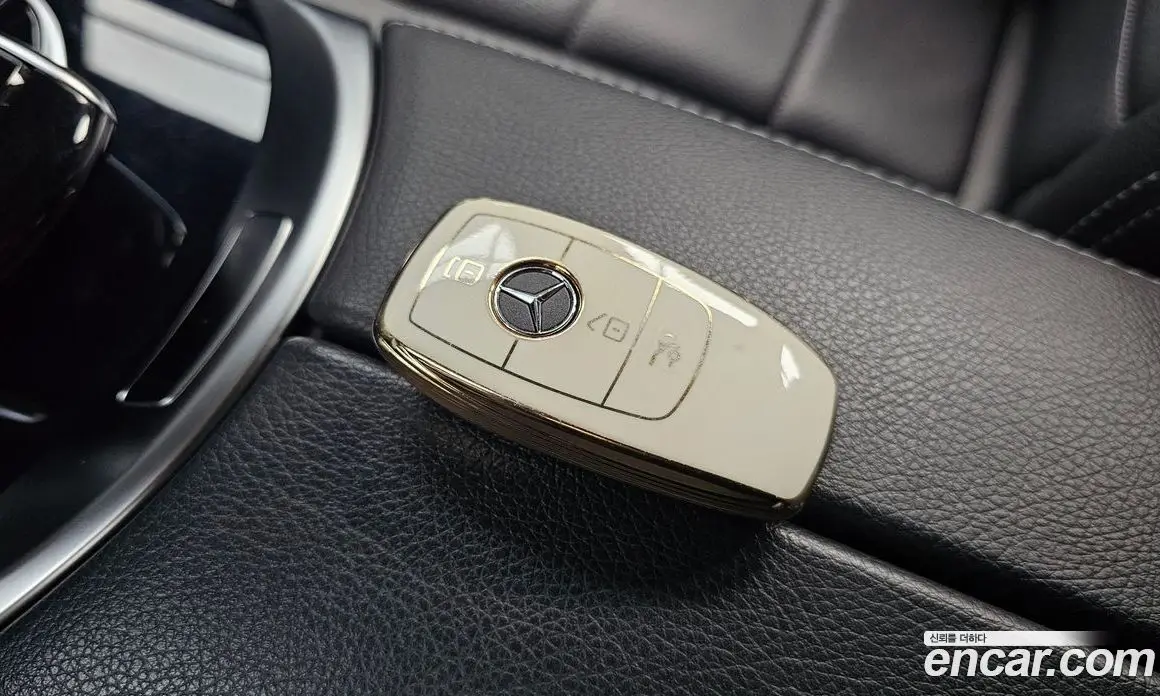 Mercedes-Benz C-Class 2020 2.0 гидро, фото 21 Mercedes-Benz C-Class 2020 2.0 гидро, фото 21