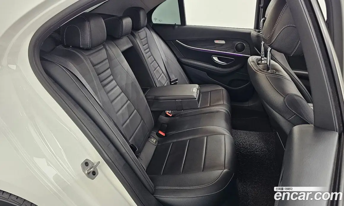 Mercedes-Benz E-Class 2018 1.9 гидро, фото 16 Mercedes-Benz E-Class 2018 1.9 гидро, фото 16