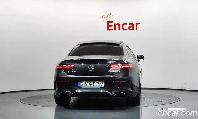 Mercedes-Benz E-Class 2023 2.0 гидро, миниатюра 4 Mercedes-Benz E-Class 2023 2.0 гидро, миниатюра 4