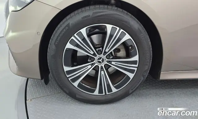 Mercedes-Benz E-Class 2025 2.0 гидро, миниатюра 5 Mercedes-Benz E-Class 2025 2.0 гидро, миниатюра 5