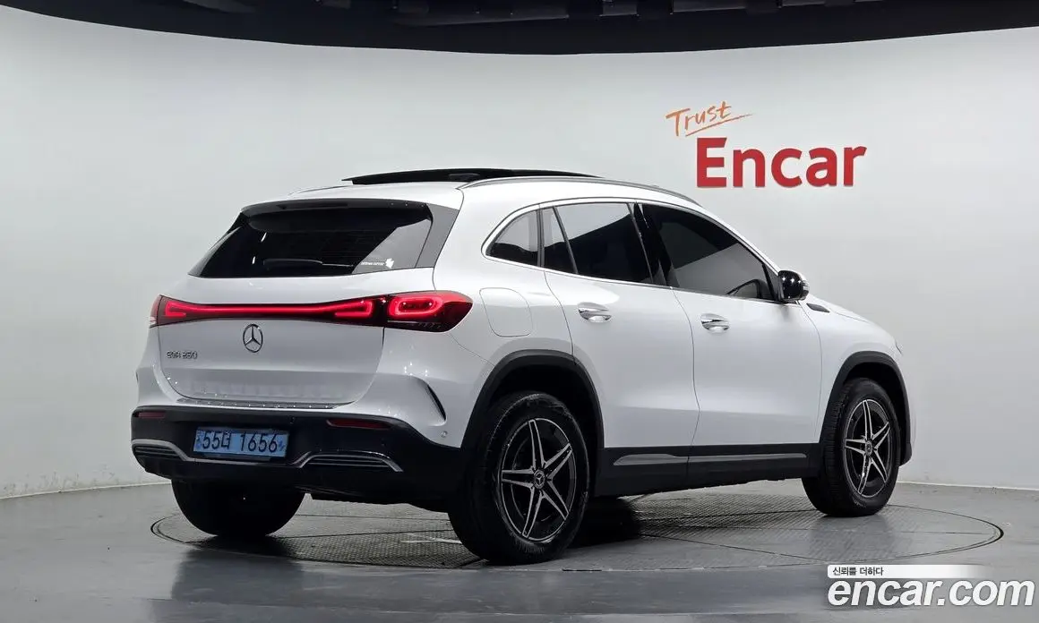 Mercedes-Benz EQA 2022 0.2 гидро, фото 1 Mercedes-Benz EQA 2022 0.2 гидро, фото 1