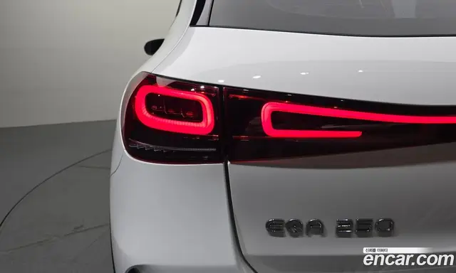 Mercedes-Benz EQA 2022 0.2 гидро, миниатюра 8 Mercedes-Benz EQA 2022 0.2 гидро, миниатюра 8
