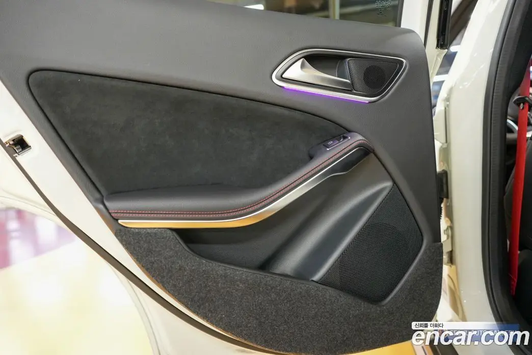 Mercedes-Benz GLA-Class 2018 2.0 гидро, фото 18 Mercedes-Benz GLA-Class 2018 2.0 гидро, фото 18
