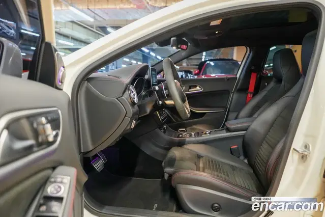 Mercedes-Benz GLA-Class 2018 2.0 гидро, миниатюра 10 Mercedes-Benz GLA-Class 2018 2.0 гидро, миниатюра 10