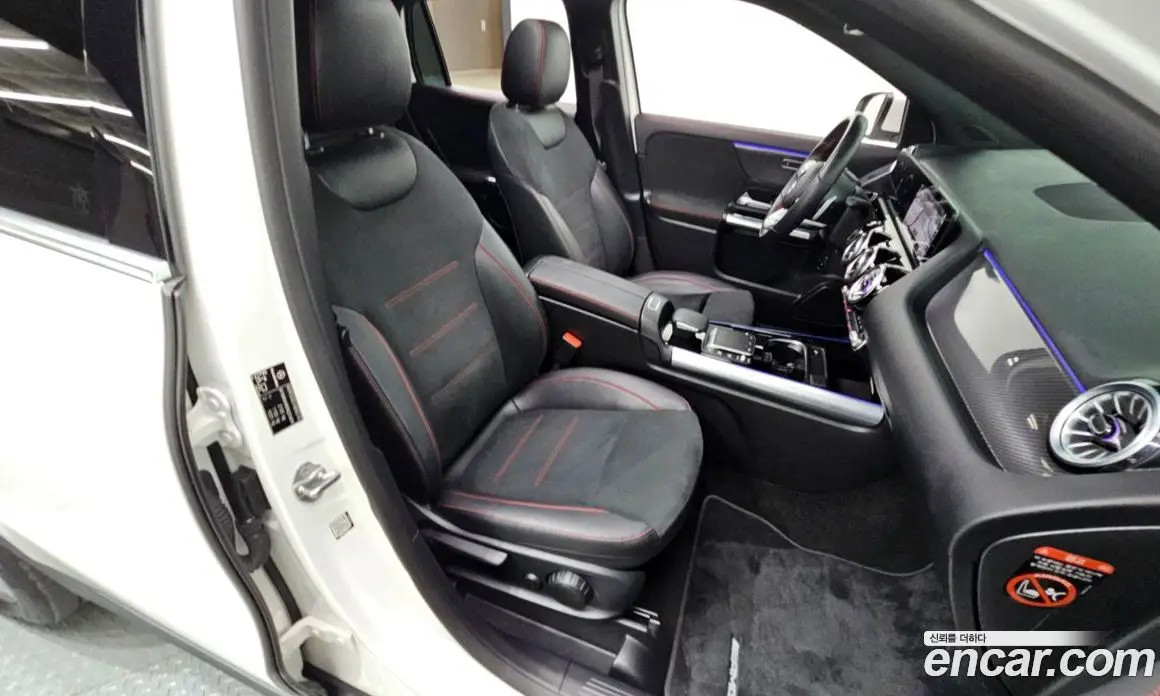 Mercedes-Benz GLA-Class 2022 2.0 гидро, фото 20