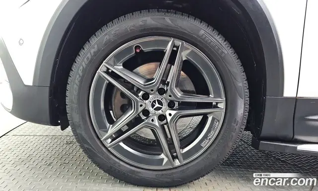 Mercedes-Benz GLB-Class 2021 2.0 гидро, миниатюра 5 Mercedes-Benz GLB-Class 2021 2.0 гидро, миниатюра 5