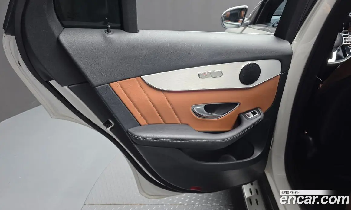 Mercedes-Benz GLC-Class 2021 1.9 гидро, фото 15 Mercedes-Benz GLC-Class 2021 1.9 гидро, фото 15