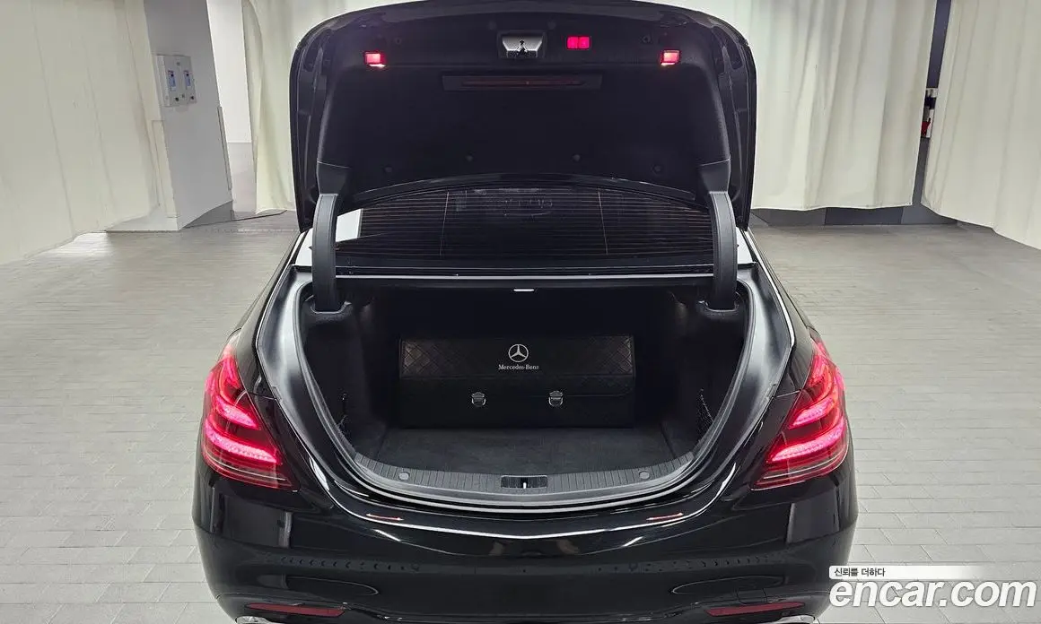 Mercedes-Benz S-Class 2018 3.0 гидро, фото 23 Mercedes-Benz S-Class 2018 3.0 гидро, фото 23