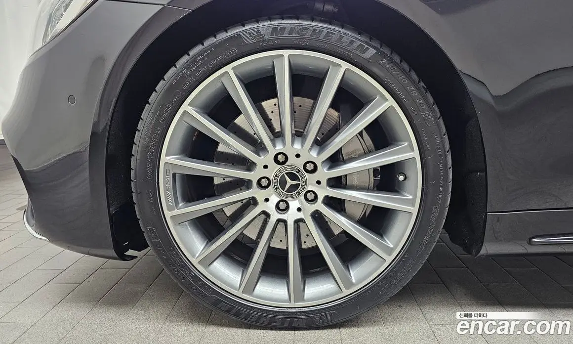 Mercedes-Benz S-Class 2018 3.0 гидро, фото 5 Mercedes-Benz S-Class 2018 3.0 гидро, фото 5