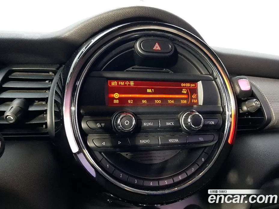 Mini Cooper 2015 1.5 автомат (гидро), фото 12