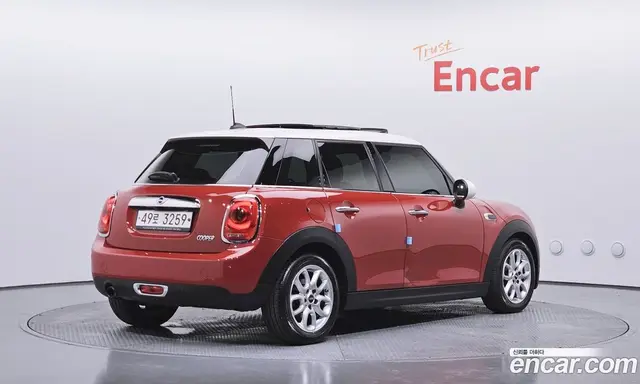 Mini Cooper 2017 1.5 автомат (гидро), миниатюра 2