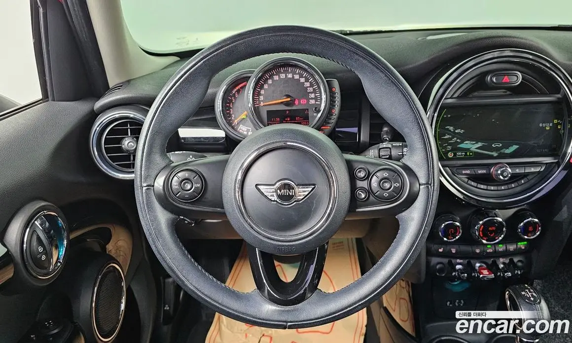 Mini Cooper 2017 1.5 автомат (гидро), фото 13