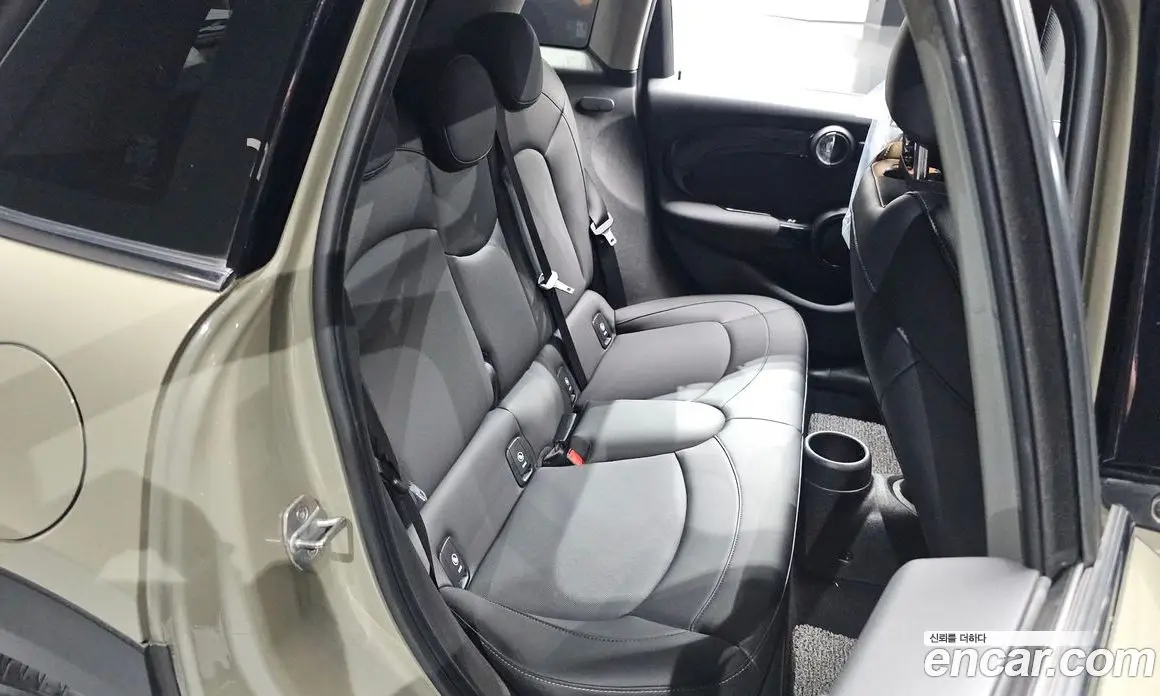 Mini Cooper 2019 1.5 автомат (гидро), фото 17