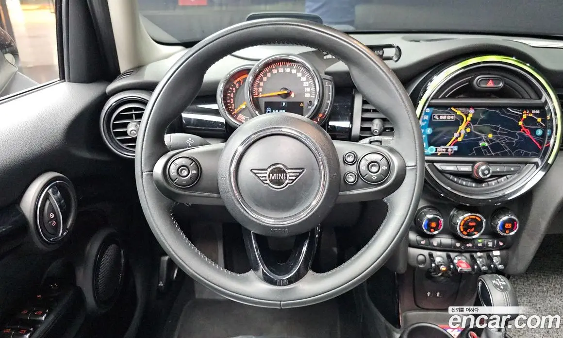 Mini Cooper 2019 1.5 автомат (гидро), фото 19