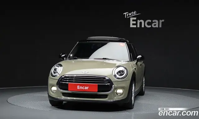 Mini Cooper 2019 1.5 автомат (гидро), миниатюра 3