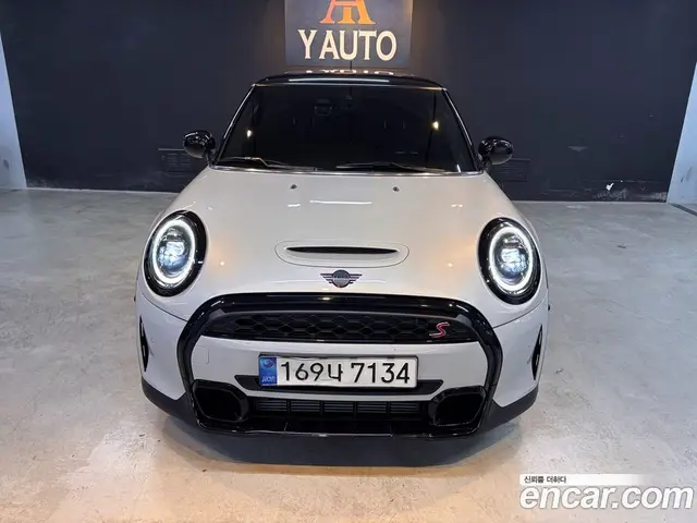 Mini Cooper 2022 2.0 автомат (гидро), миниатюра 3