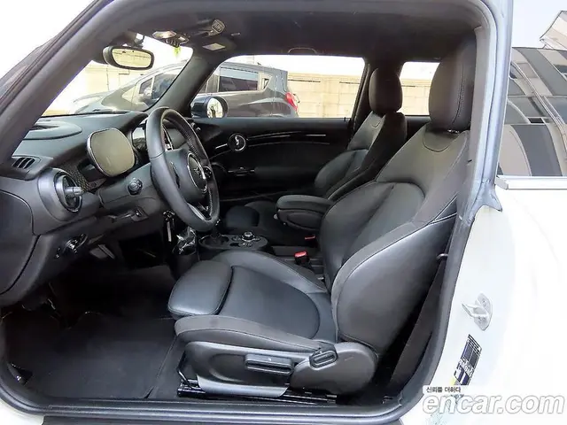 Mini Cooper 2022 автомат (гидро), миниатюра 5