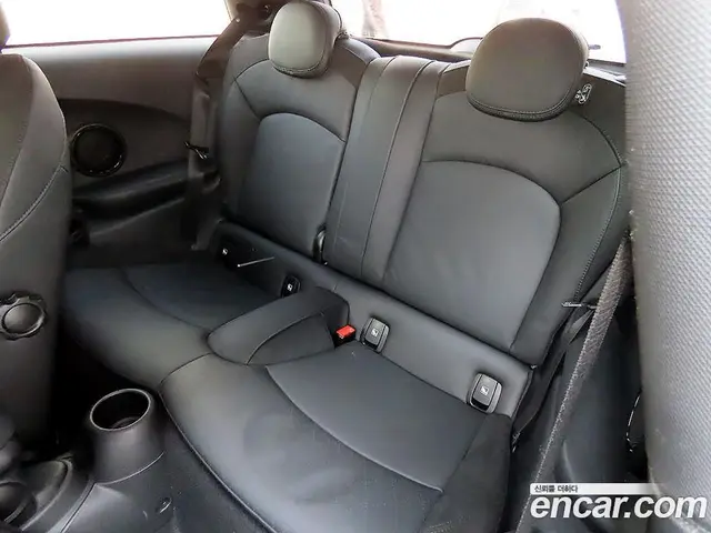 Mini Cooper 2022 автомат (гидро), миниатюра 6