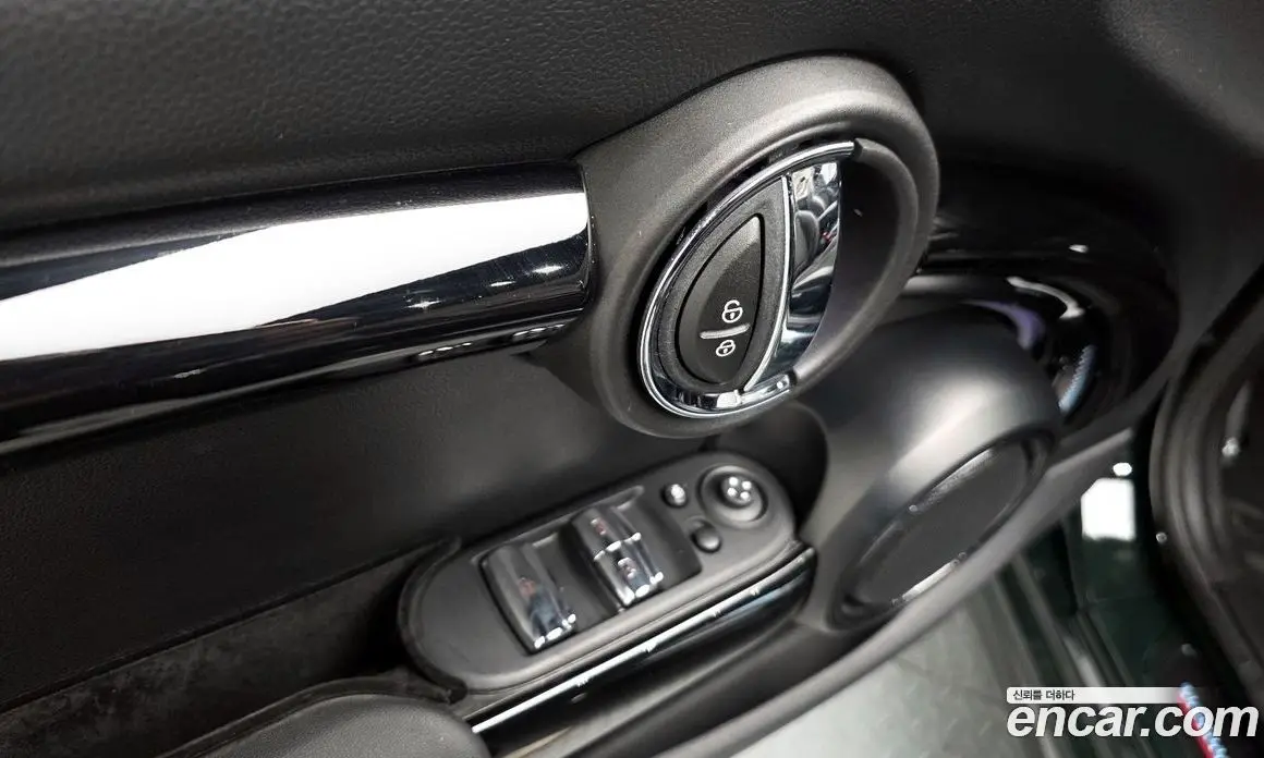 Mini Cooper Convertible 2023 2.0 автомат (гидро), фото 31