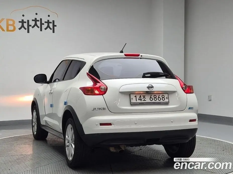 Nissan Juke 2014 1.6 автомат (гидро), фото 2 Nissan Juke 2014 1.6 автомат (гидро), фото 2