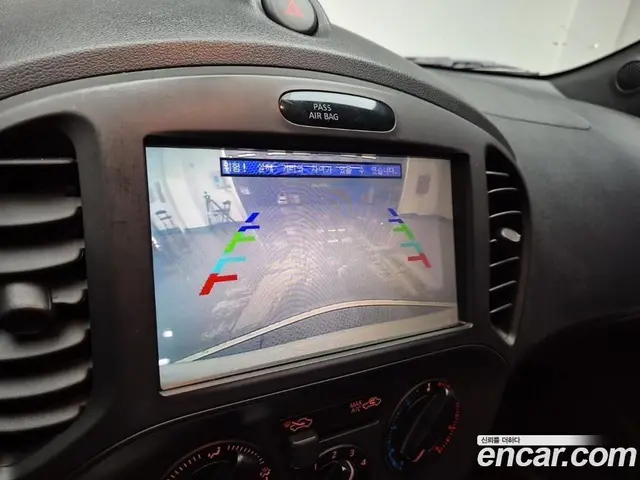 Nissan Juke 2014 1.6 автомат (гидро), миниатюра 12