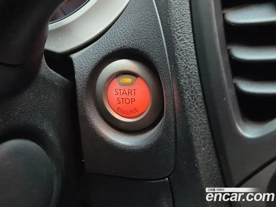Nissan Juke 2014 1.6 автомат (гидро), фото 17 Nissan Juke 2014 1.6 автомат (гидро), фото 17
